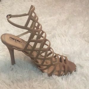 Sexy Strappy Heels 💋